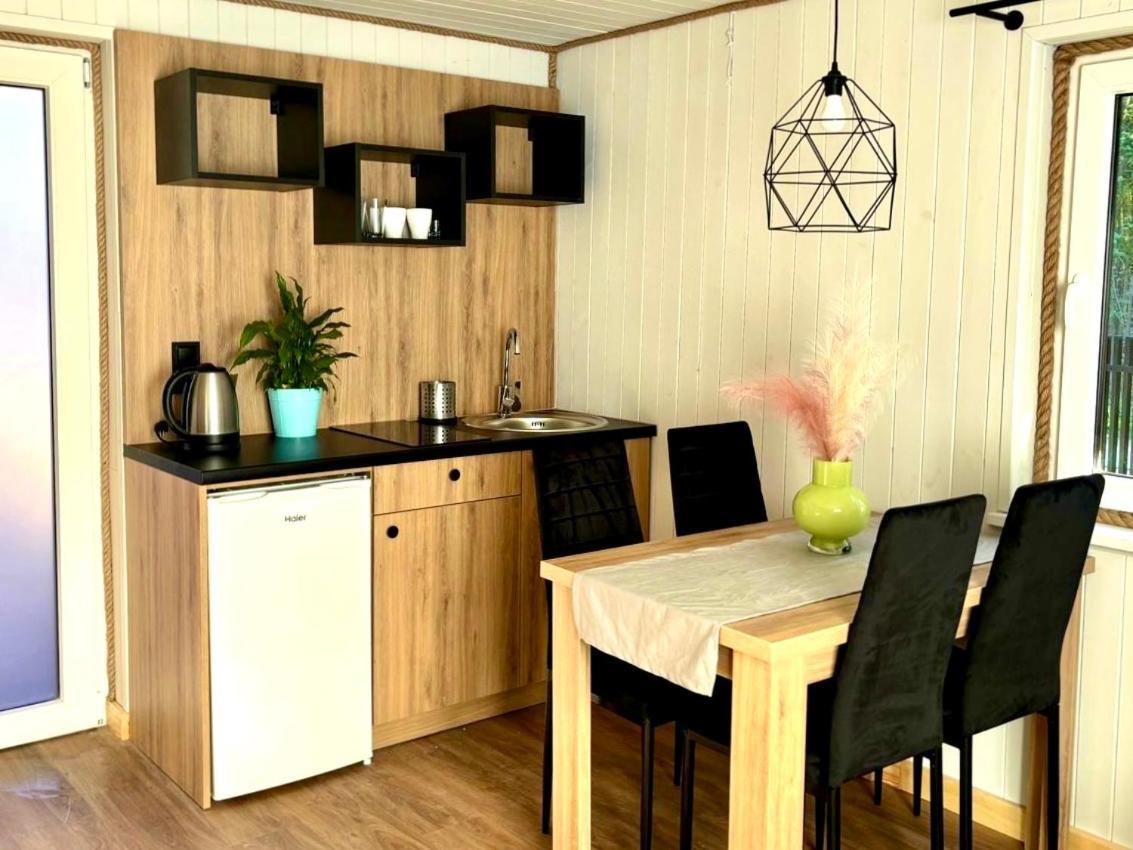 Resort Eden - Domki, Pokoje, Apartamenty Jastrzębia Góra المظهر الخارجي الصورة